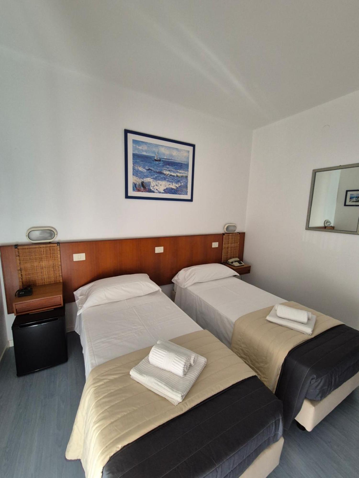 Hotel Helvetia Grado Luaran gambar