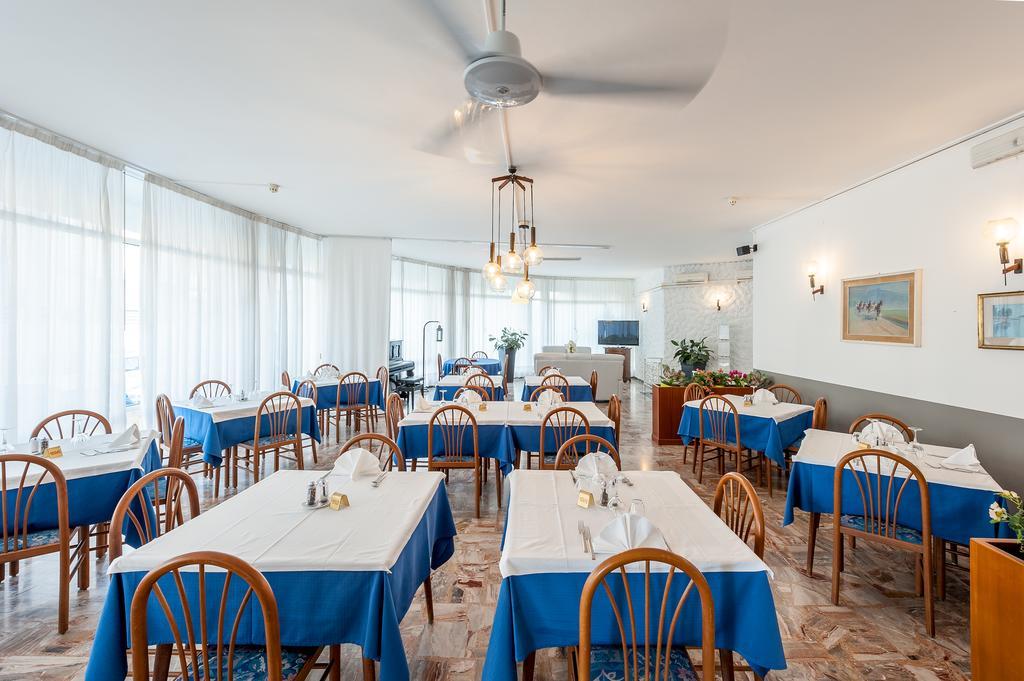 Hotel Helvetia Grado Luaran gambar