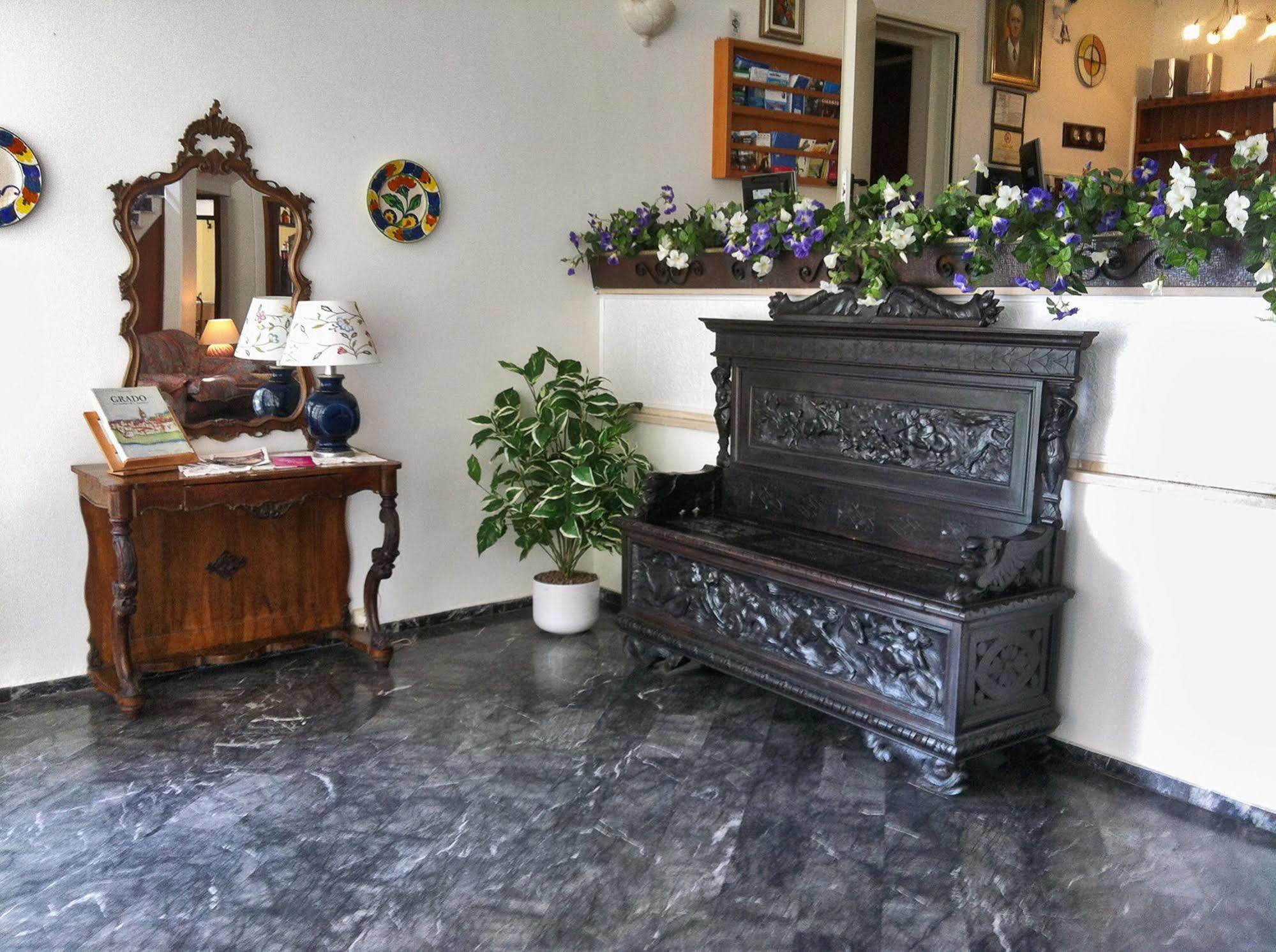 Hotel Helvetia Grado Luaran gambar
