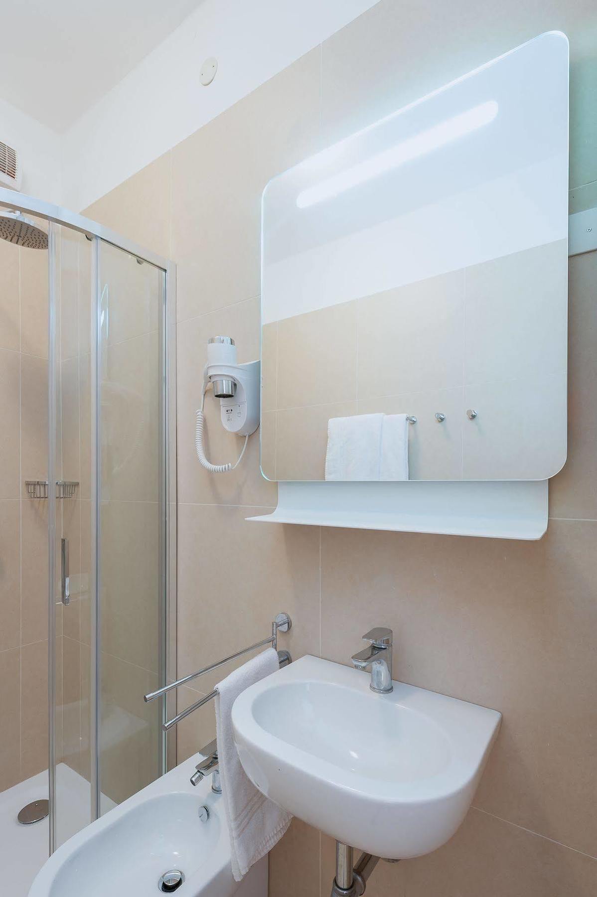 Hotel Helvetia Grado Luaran gambar