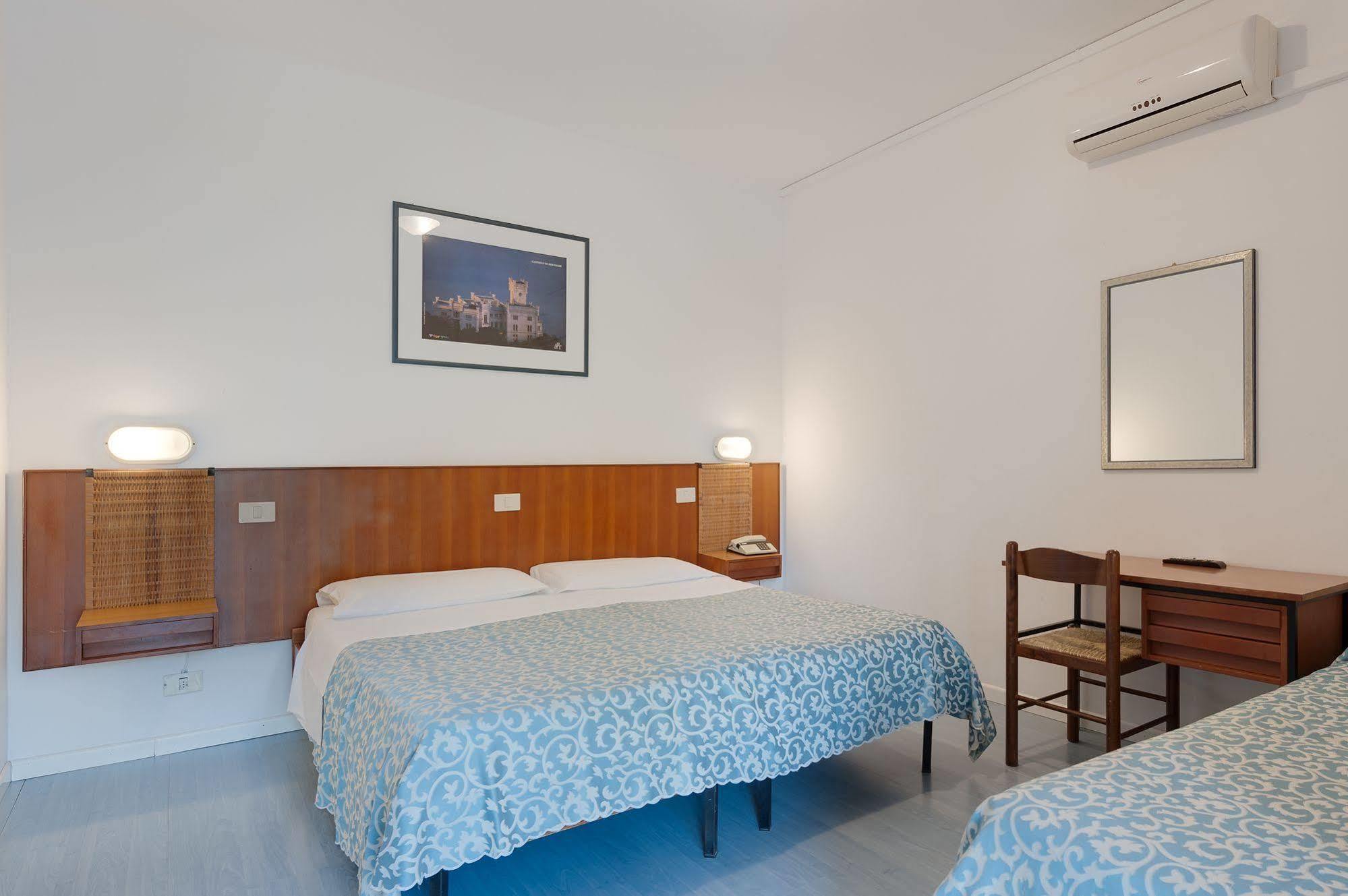 Hotel Helvetia Grado Luaran gambar
